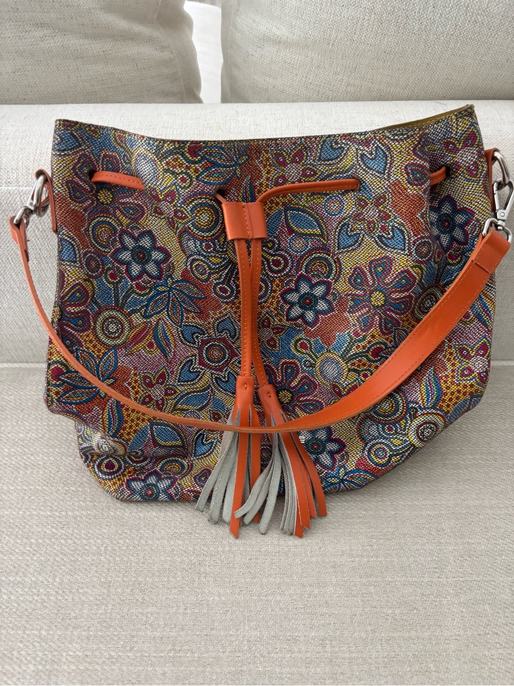 Innue Bucket Bag made in Italy